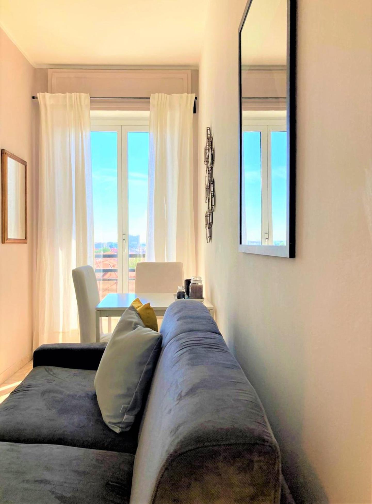 Bright Studio With Balcony - Visconti 14 Appartement *